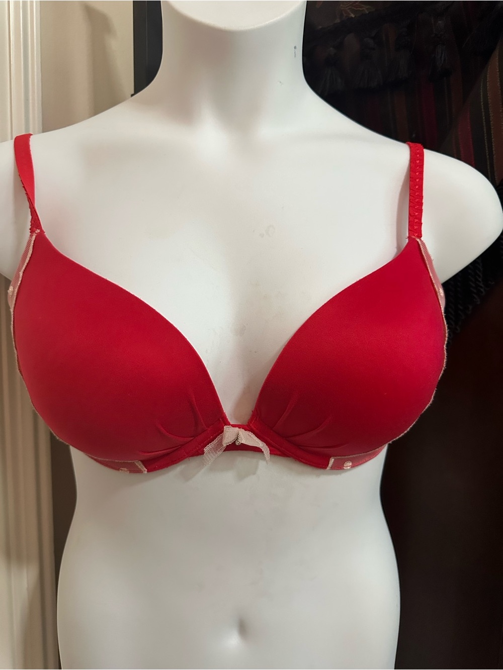 Victoria’s Secret plunge bra 34 DD red T-Shirt Bra with Light Trim